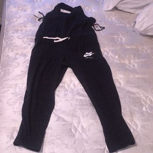 Nike Pants - Nike women’s jumpsuit Nike Pants - Nike women’s jumpsuit